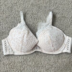 PINK Victoria's Secret Cream Lace Bra with Underwire
